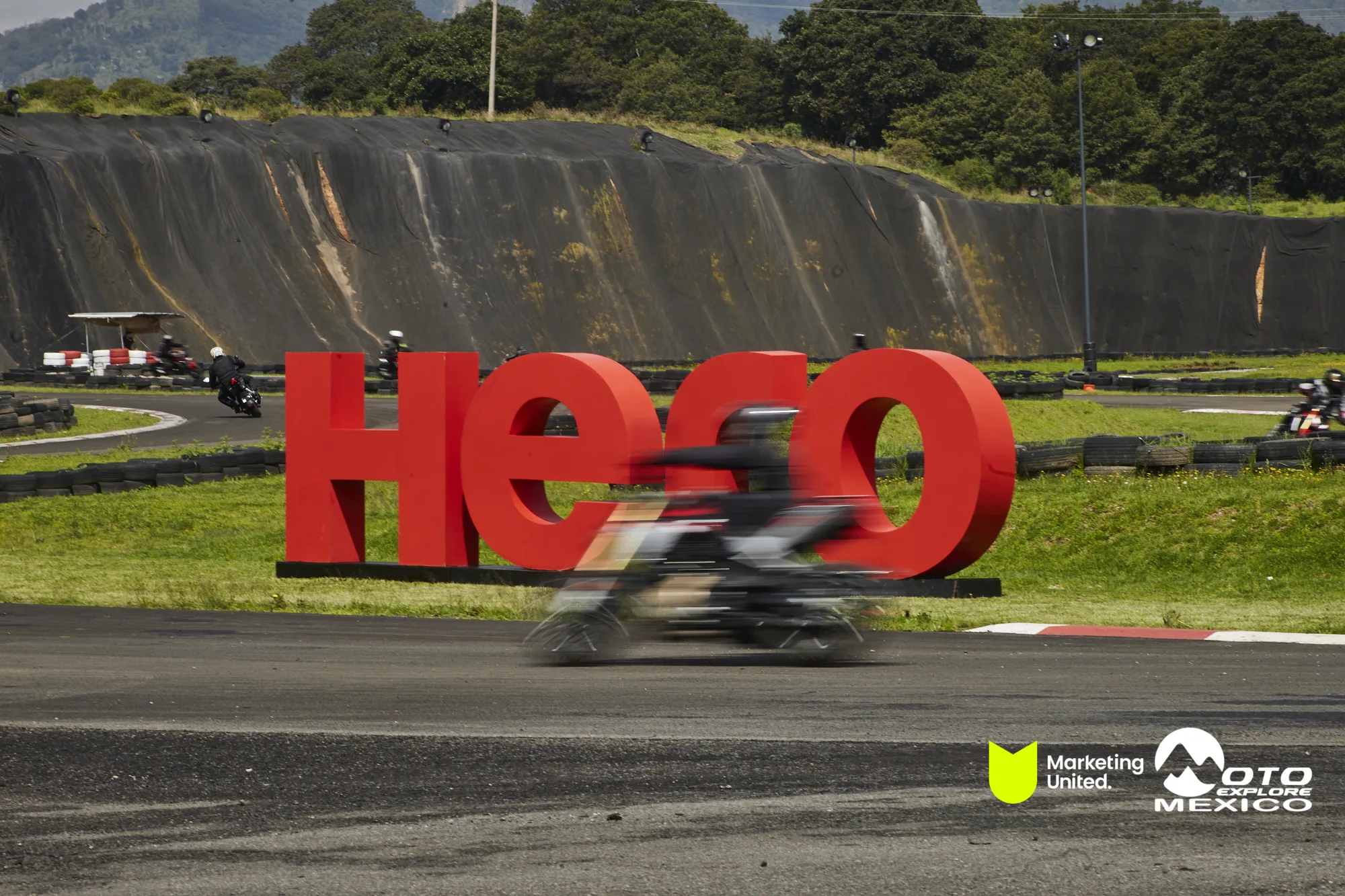 HUNK TRACKDAY 262